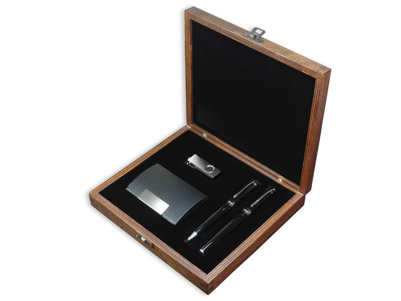 Gift Set in Wooden Box
