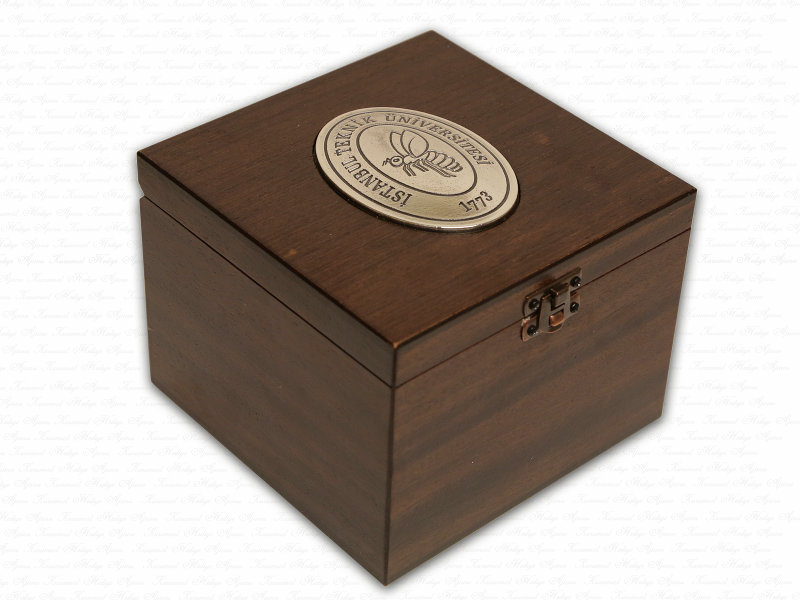 VIP Coffee Set in Wooden Box