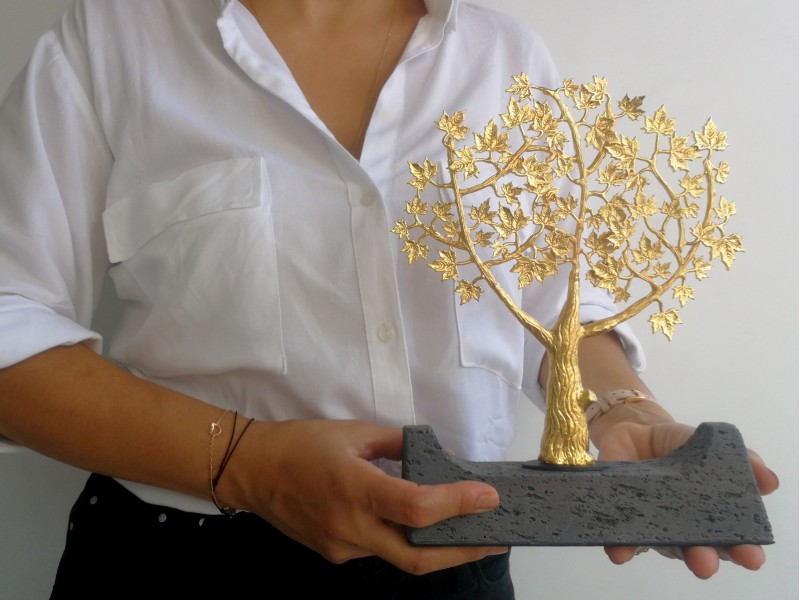 Large Sycamore Tree Gold Decorative Award