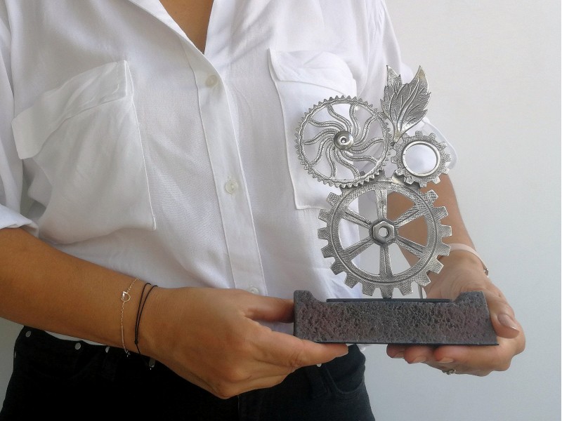 Sürdürülebilirlik Temalı Büyük Dekoratif Plaket Eskitme Efekt